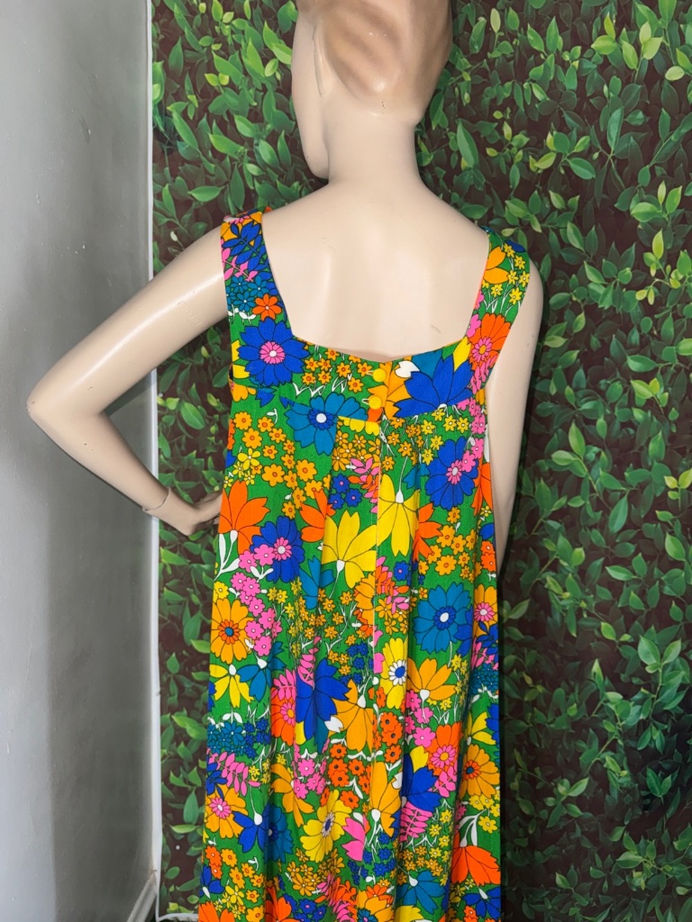 Vintage Hawaiian Flower Power Maxi Dress - Picture 15 of 17